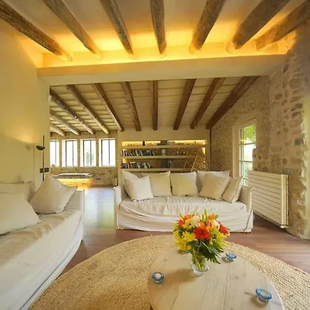 Casa Mas Casellas *